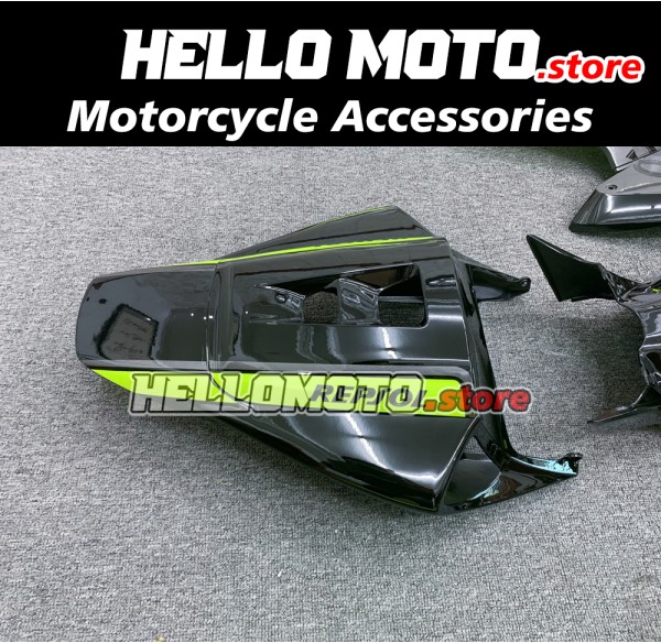 Honda CBR 1000RR 2004-2005 Fairing P/N 1F18 Honda CBR 1000RR 2004-2005 Fairing P/N 1F18