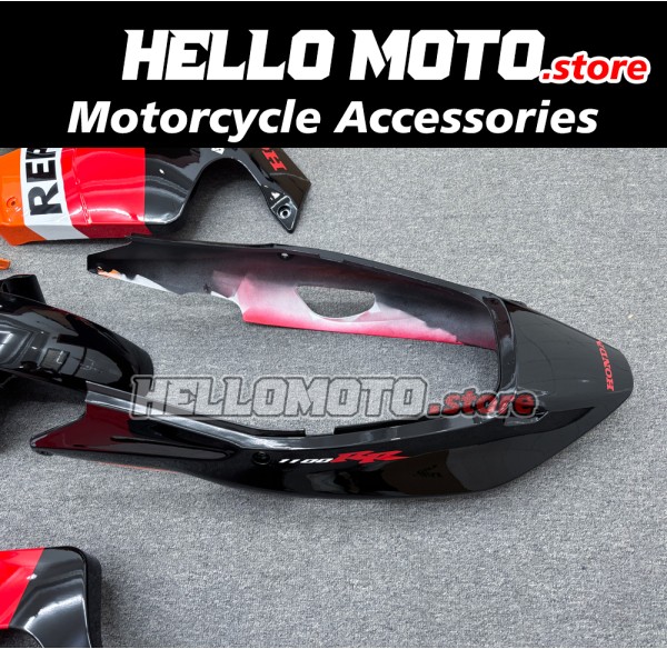 Honda CBR 1100XX SuperBlackBird 1997-2007 Fairing P/N 1AH7