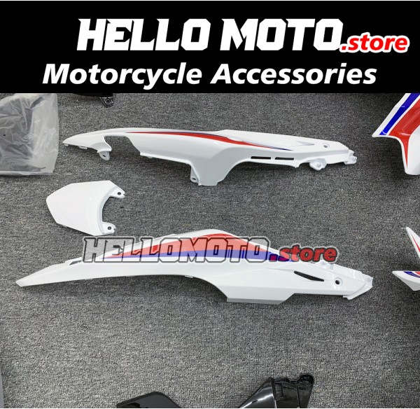 Honda CBR 500R PC44 2013-2015 Fairing P/N 1L6 Honda CBR 500R PC44 2013-2015 Fairing P/N 1L6