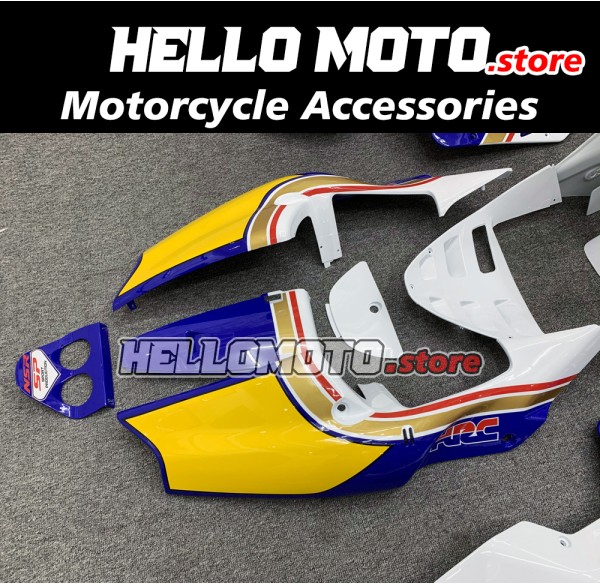Honda NSR250R PGM-3 MC21 1990-1993 Fairing P/N 1AT2 Honda NSR250R PGM-3 MC21 1990-1993 Fairing P/N 1AT2