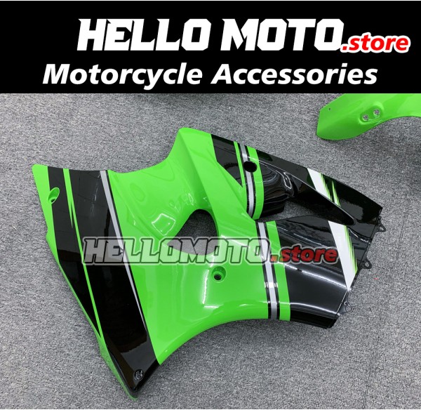 Kawasaki ZX-6R 636 2000-2002 / ZZR 600 2006-2008 Fairing P/N 4B7 Kawasaki ZX-6R 636 2000-2002 / ZZR 600 2006-2008 Fairing P/N 4B7