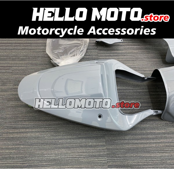 Suzuki GSX-R 600 2001-2003 / GSX-R 750 2000-2003 Fairing P/N 2B6 Suzuki GSX-R 600 2001-2003 / GSX-R 750 2000-2003 Fairing P/N 2B6