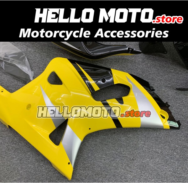 Suzuki GSX-R 600 2001-2003 / GSX-R 750 2000-2003 Fairing P/N 2B7 Suzuki GSX-R 600 2001-2003 / GSX-R 750 2000-2003 Fairing P/N 2B7