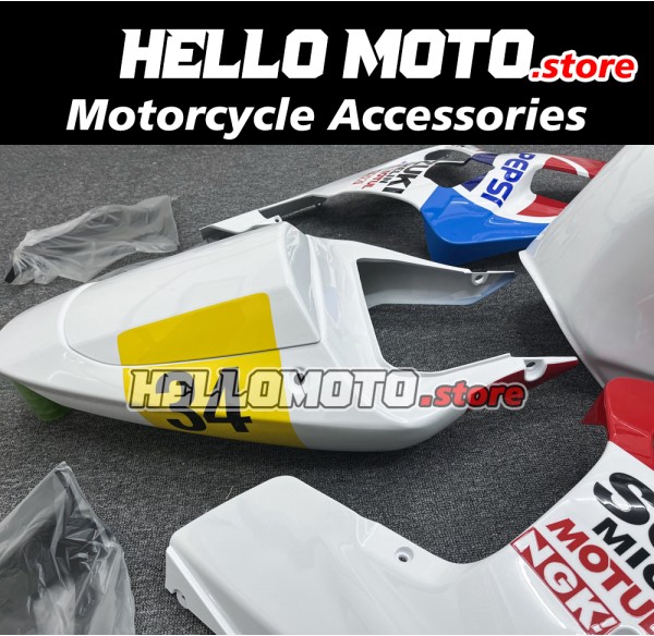 Suzuki GSX-R 600 2001-2003 / GSX-R 750 2000-2003 Fairing P/N 2B8 Suzuki GSX-R 600 2001-2003 / GSX-R 750 2000-2003 Fairing P/N 2B8