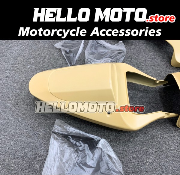 Suzuki GSX-R 600 2001-2003 / GSX-R 750 2000-2003 Fairing P/N 2B10 Suzuki GSX-R 600 2001-2003 / GSX-R 750 2000-2003 Fairing P/N 2B10