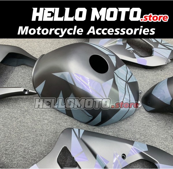 Suzuki GSX-R 600 2001-2003 / GSX-R 750 2000-2003 Fairing P/N 2B12 Suzuki GSX-R 600 2001-2003 / GSX-R 750 2000-2003 Fairing P/N 2B12