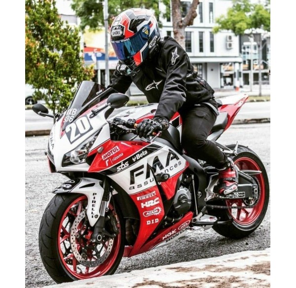 Honda CBR 1000RR 2012-2016 Fairing P/N 1AR11 Honda CBR 1000RR 2012-2016 Fairing P/N 1AR11