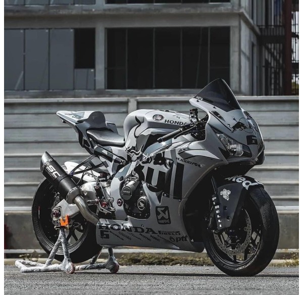 Honda CBR 1000RR 2012-2016 Fairing P/N 1AR10 Honda CBR 1000RR 2012-2016 Fairing P/N 1AR10