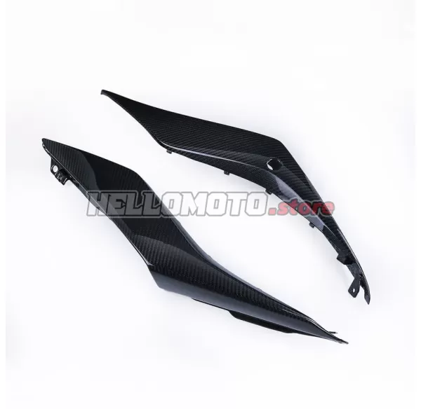 Yamaha YZF-R3/R25 2015-2024 Carbon Fiber Rear Upper Tail Side Cover