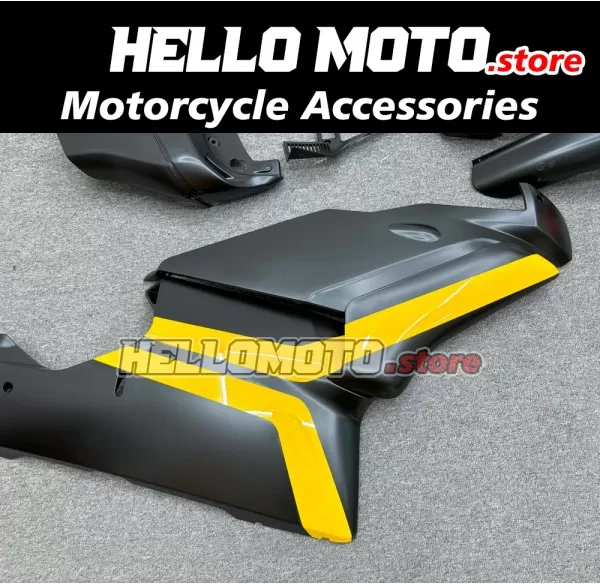 Ducati Superbike 749/999 2003-2004 Fairing P/N 6B2 Ducati Superbike 749/999 2003-2004 Fairing P/N 6B2