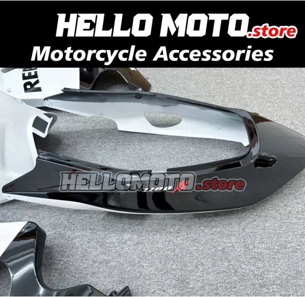 Honda CBR 1100XX SuperBlackBird 1997-2007 Fairing P/N 1AH3 Honda CBR 1100XX SuperBlackBird 1997-2007 Fairing P/N 1AH3