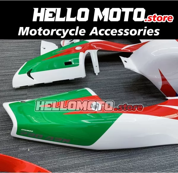 Honda NSR250R PGM-4 MC28 1994-1996 Fairing P/N 1AU1 Honda NSR250R PGM-4 MC28 1994-1996 Fairing P/N 1AU1