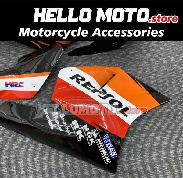 Honda NSR250R PGM-1 MC18 1988-1989 Fairing P/N 1AY2 Honda NSR250R PGM-1 MC18 1988-1989 Fairing P/N 1AY2