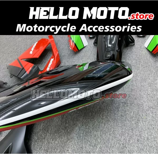 Kawasaki ZX-10R 2004-2005 Fairing P/N 4AX10