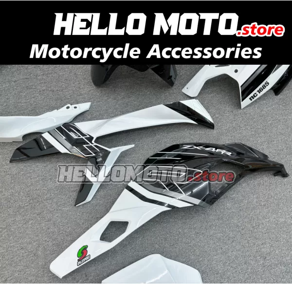 Kawasaki Ninja ZX-25R 2020-2026 Fairing P/N 4AV15