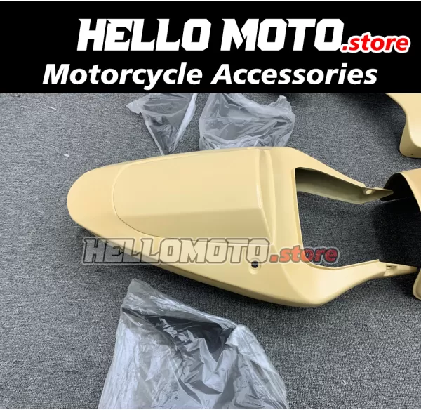 Suzuki GSX-R 600 2001-2003 / GSX-R 750 2000-2003 Fairing P/N 2B10 Suzuki GSX-R 600 2001-2003 / GSX-R 750 2000-2003 Fairing P/N 2B10