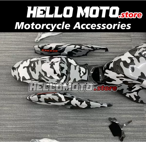 Suzuki GSX-R 600/750 2006-2007 Fairing P/N 2D32 Suzuki GSX-R 600/750 2006-2007 Fairing P/N 2D32