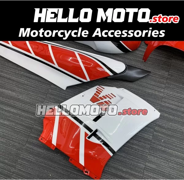 Yamaha RZ500 1984-1986 Fairing P/N 3X2
