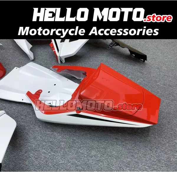 Yamaha YZF-R6 2003-2005 / R6S 2006-2009 Fairing P/N 3K28